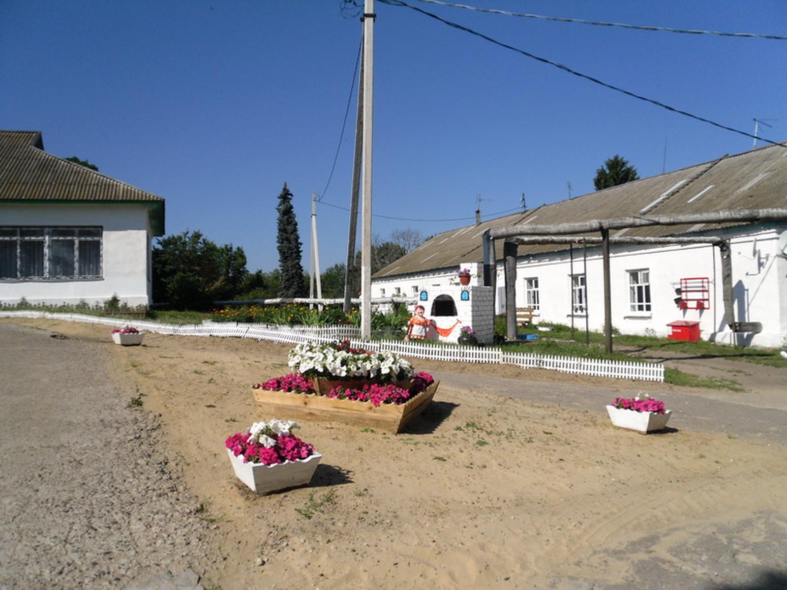 Дома акшуат. Акшуат ульяновская область дом престарелых. Дома акшуат. Село акшуат ульяновская область. Дома акшуат.